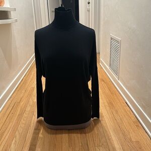 Vince turtle neck sweater size small